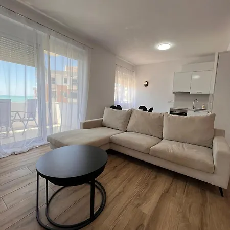 Apartment Expansive By Tok