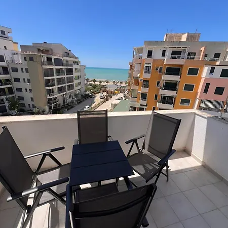 Expansive By Tok Apartment Golem (Tirana)