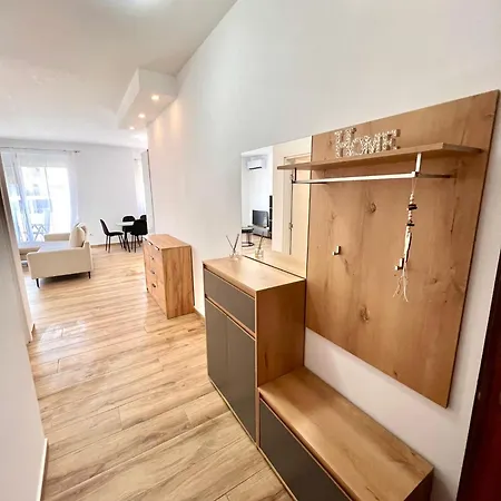 Expansive By Tok Apartment